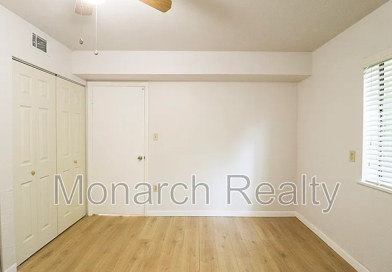 89 SE 16th Ave #101-P101 — Photo 17