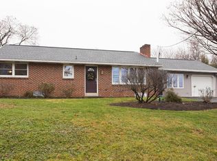 138 S Hoernerstown Rd, Hummelstown, PA 17036