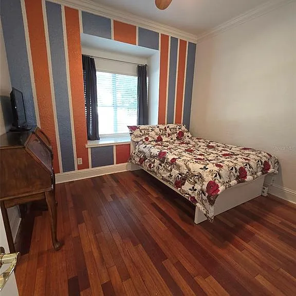 7600 Debeaubien Dr — Photo 19
