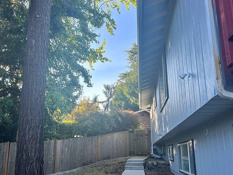 2507 S 219th St — Photo 17