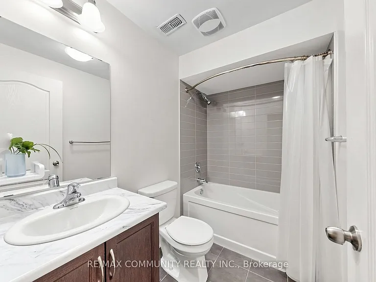 5 Mugford Cres N #BASEMENT — Photo 21
