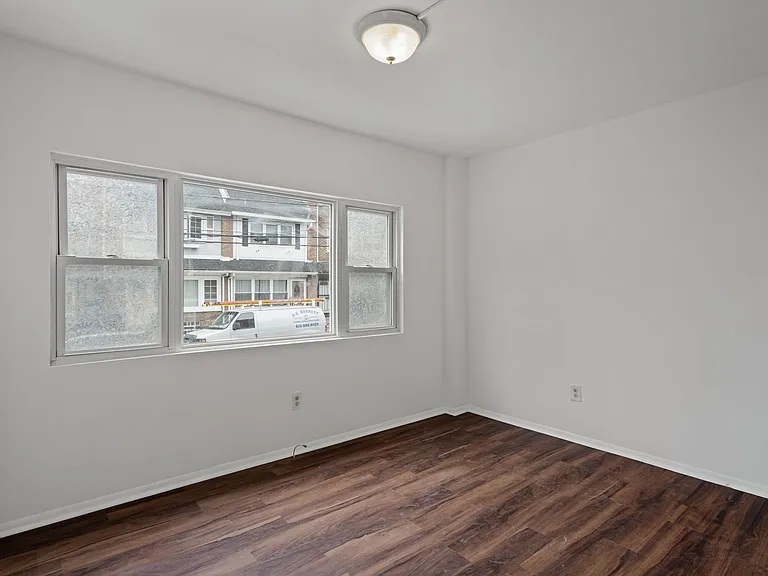 4617 Locust St #1 — Photo 23