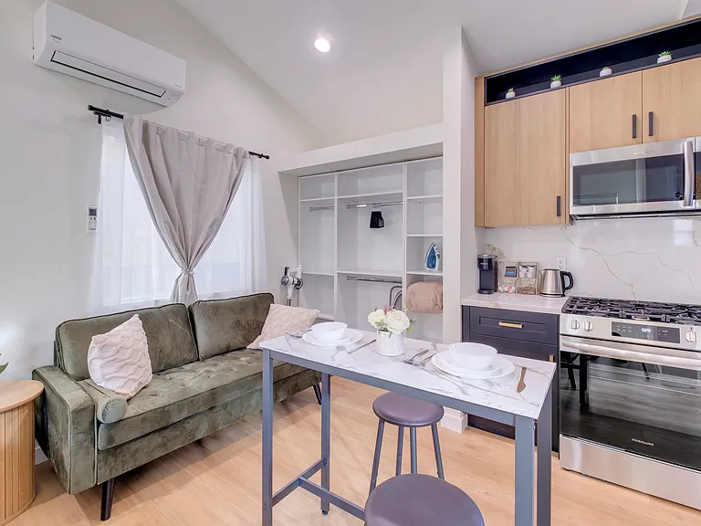217 S McPherrin Ave #A — Photo 6