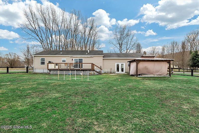 3rd image of 67 River Valley Drive