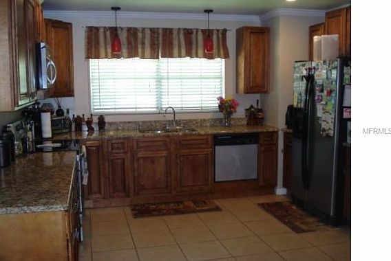 4th image of 1410 E Private Dr