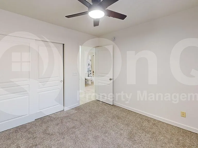 2574 W Southern Star Dr — Photo 11