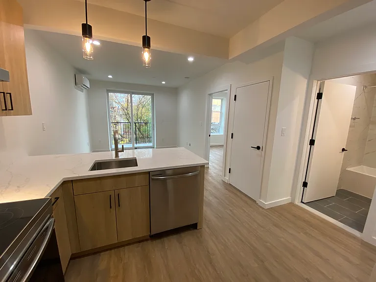 103 Schenectady Ave #3B — Photo 2