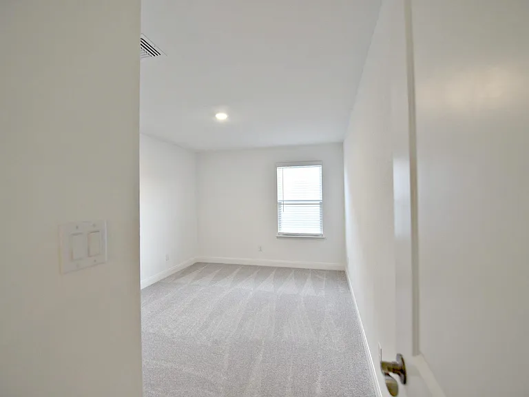 517 Scooter St — Photo 20