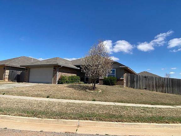2nd image of 1120 Chestnut Creek Dr