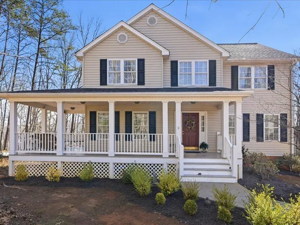 283 Oakcroft Dr, Madison Heights, VA 24572