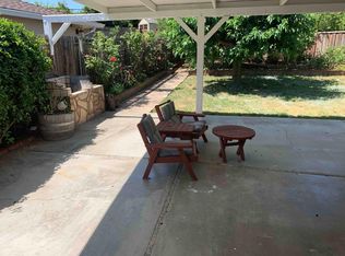945 Cottonwood Dr, Cupertino, CA