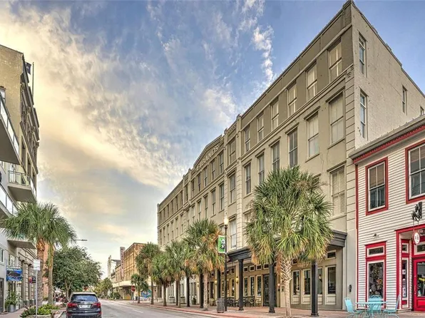 2207 Post Office St APT 315, Galveston, TX 77550