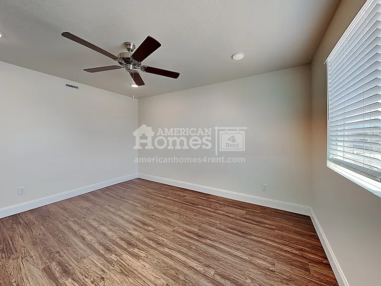2625 W 3290 S — Photo 10
