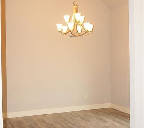 5th image of 10825 NW 95th St