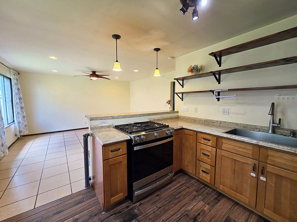 1st image of 485 Waianuenue Ave APT 117