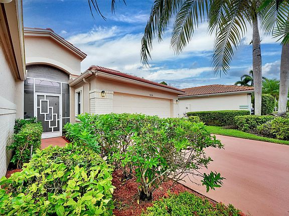 3rd image of 9874 Harbour Lake Circle