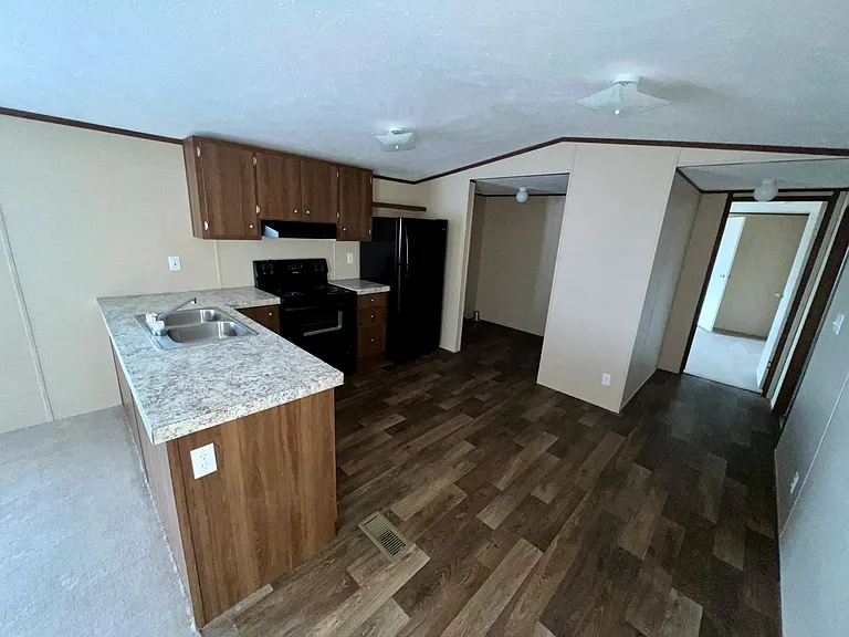11 Joey Dr — Photo 5