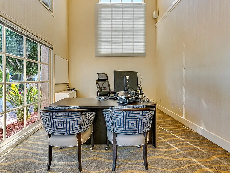 The Presidio Apartments — Photo 10