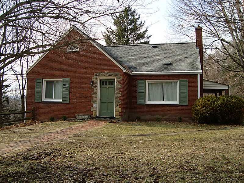 1st image of 8 Elm Ln