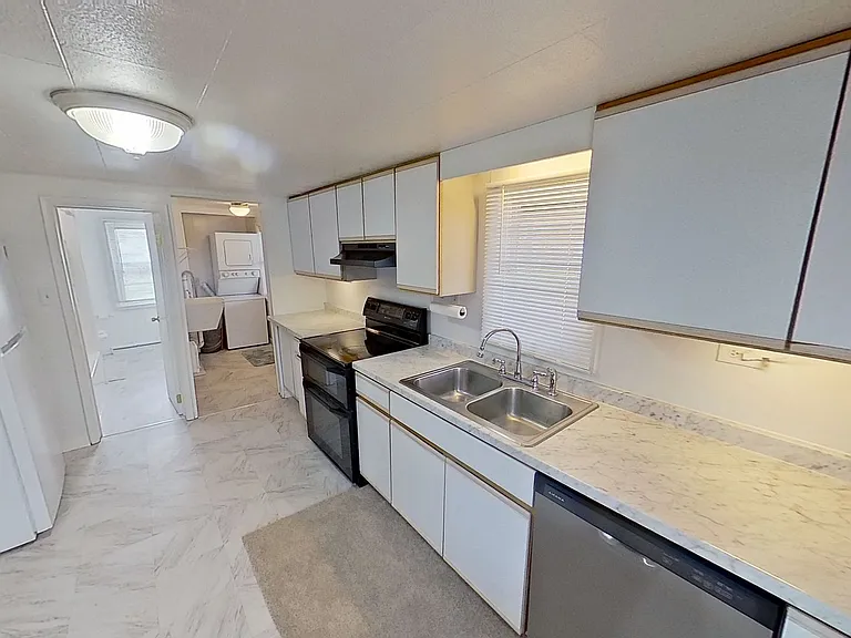 17368 Susquehanna Trl S — Photo 3