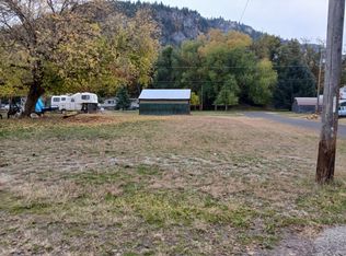 525 Columbia Ave, Northport, WA 99157