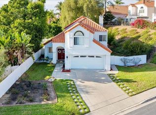 1423 Portofino Dr, Vista, CA 92081