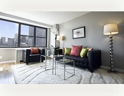 Sold by Nest Seekers International | media 13