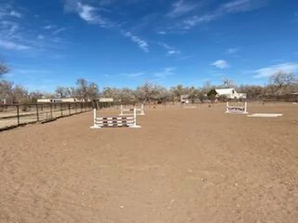195 Quail Trl, Corrales, NM 87048