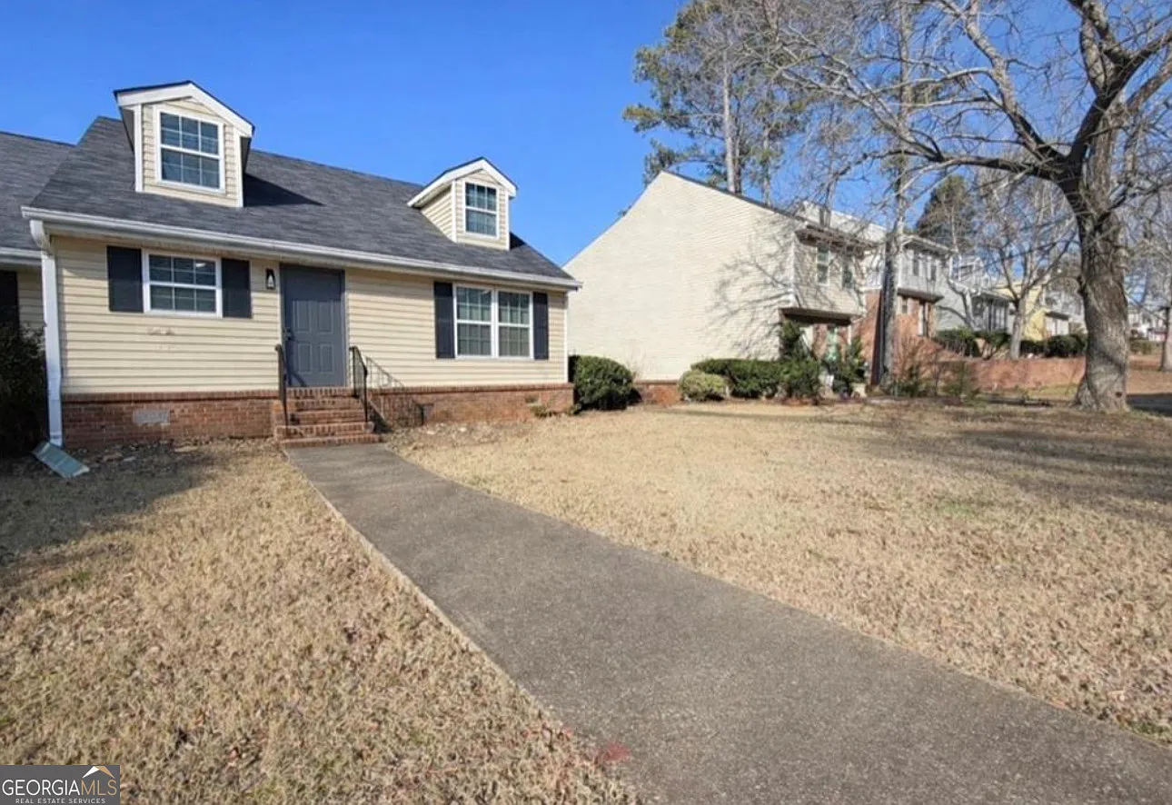 2 bed, 2.0 bath, 1680 sqft, $1,800 — Photo 2