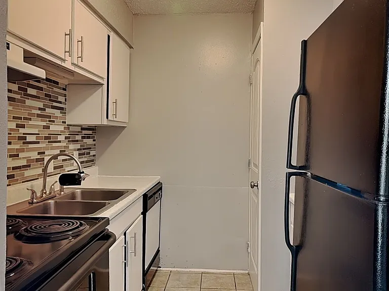 5601 Birchman Ave — Photo 14