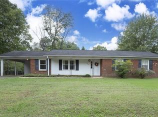 2408 Wickham Rd, Kernersville, NC 27284