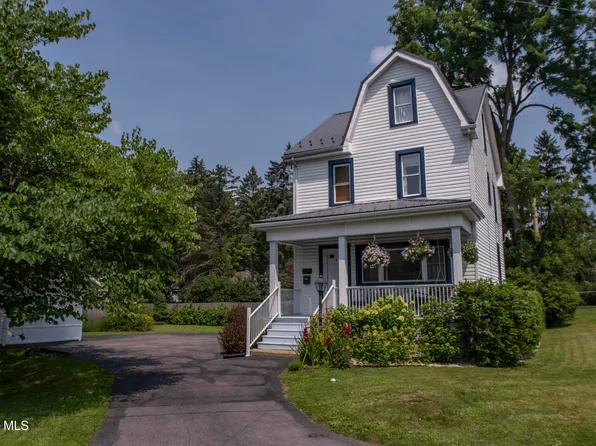 202 W Whittier Ave, Altoona, PA 16602