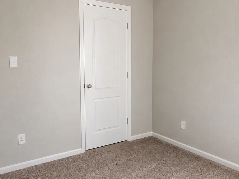 511 Waterside Dr #115 — Photo 16