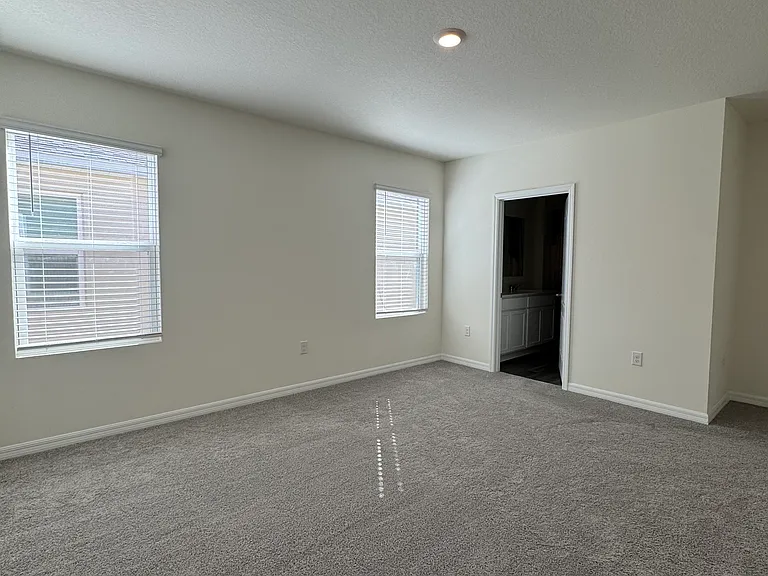 6131 Galloping Dr — Photo 16
