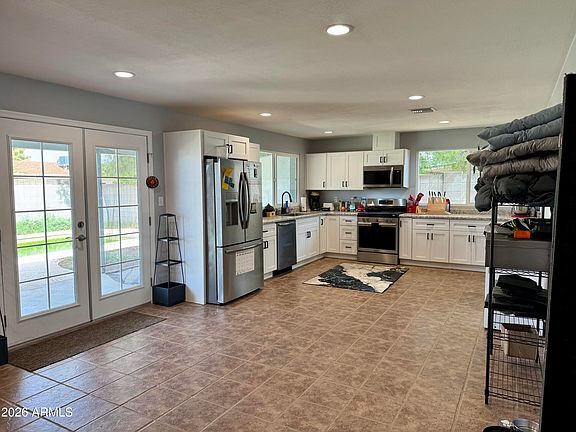 2nd image of 220 E OCOTILLO Street