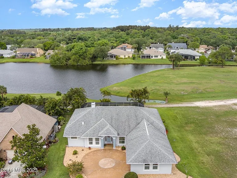 4105 Sand Ridge Dr — Photo 24