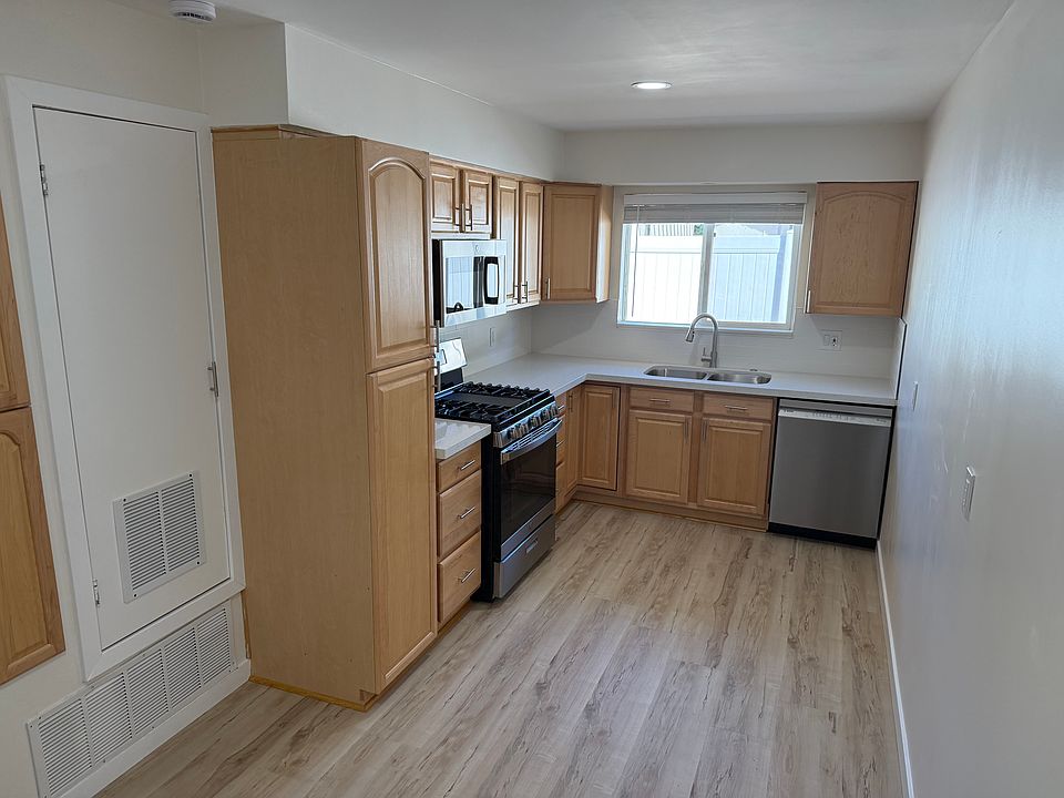 1st image of 6536 N Central Ave APT 1