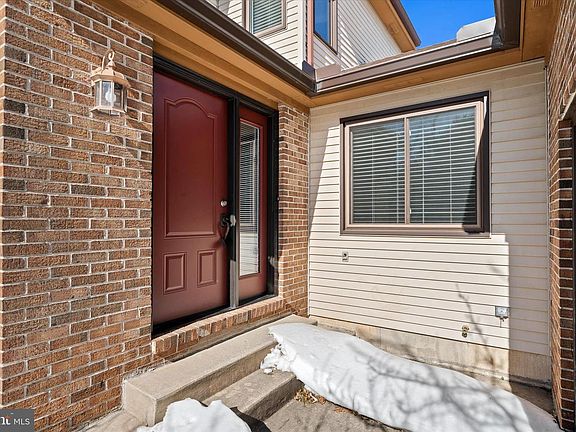 2nd image of 16 Kelso Ct