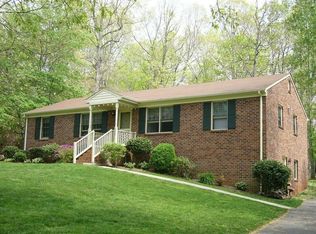 242 Juniper Dr, Lynchburg, VA 24502