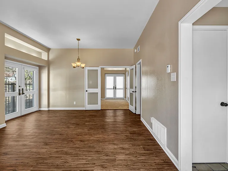 The Tuscany Apartments — Photo 26