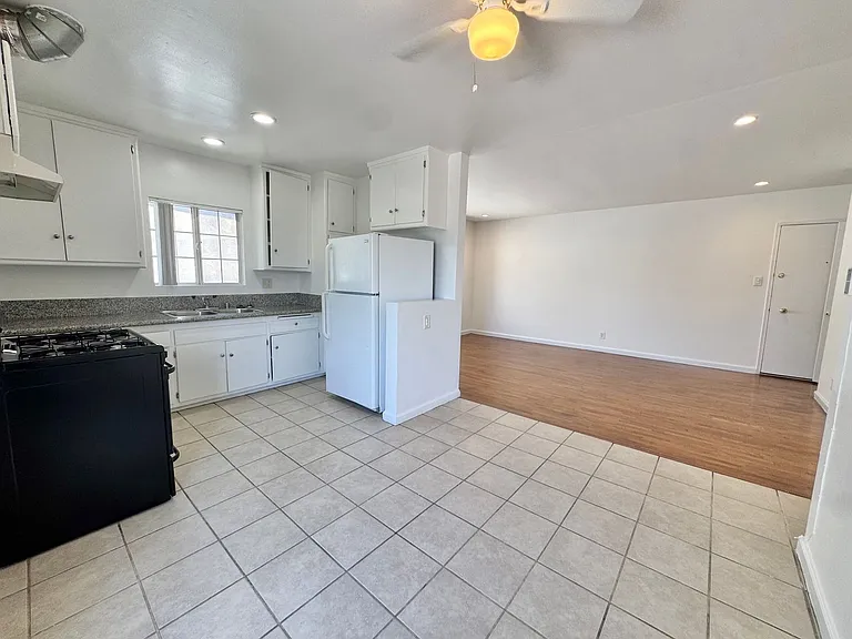 3419 Club Dr — Photo 23