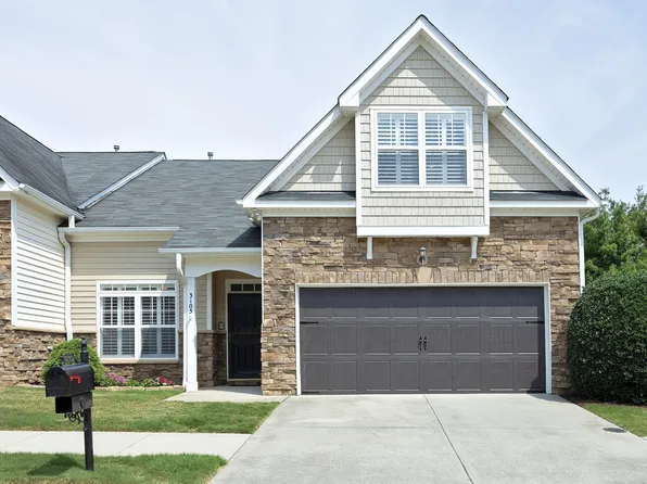 3105 Fortress Gate Dr, Raleigh, NC 27614