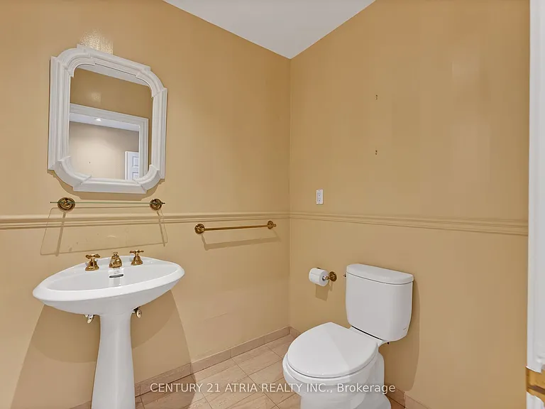 5 Hill Cres — Photo 18