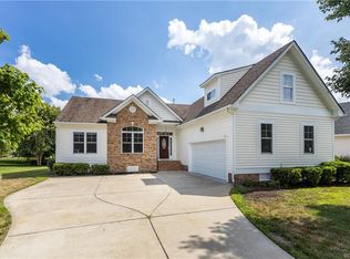 9631 Brading Ln, Midlothian, VA 23112