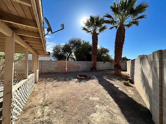 3rd image of 5757 Yerington Ave