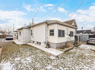 266 Beach Rd, Hamilton, ON L8L4B2