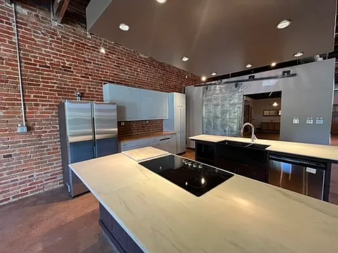 111 E Chapel Hill St — Photo 9