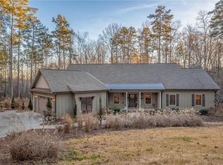 112 Morgan Dr, Central, SC 29630