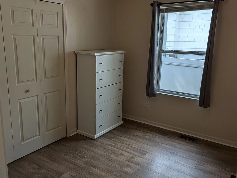 3324 Buckingham Ave — Photo 7