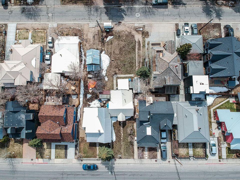 2nd image of 1129 Park Ave